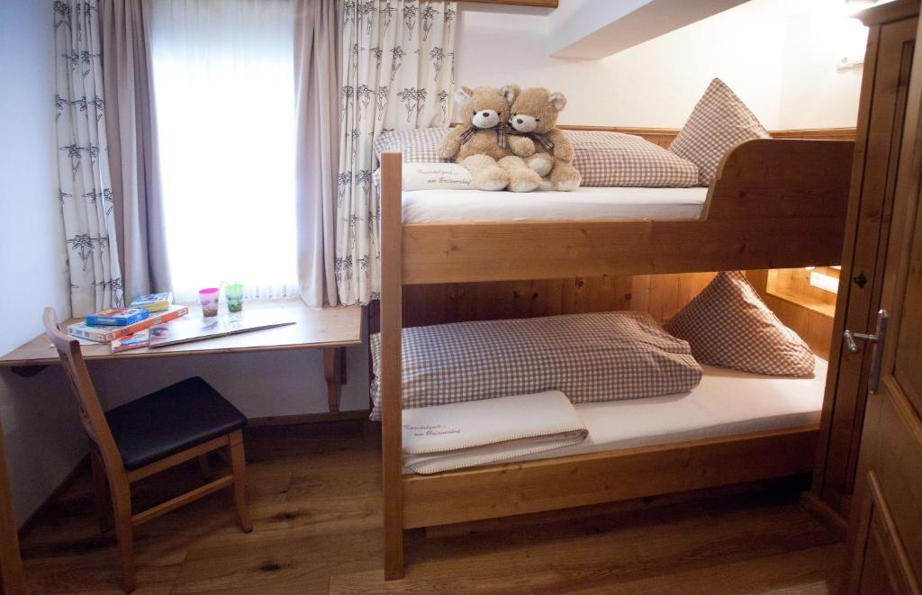 Brixnerhof Im Zillertal Hotel Schlitters Room photo